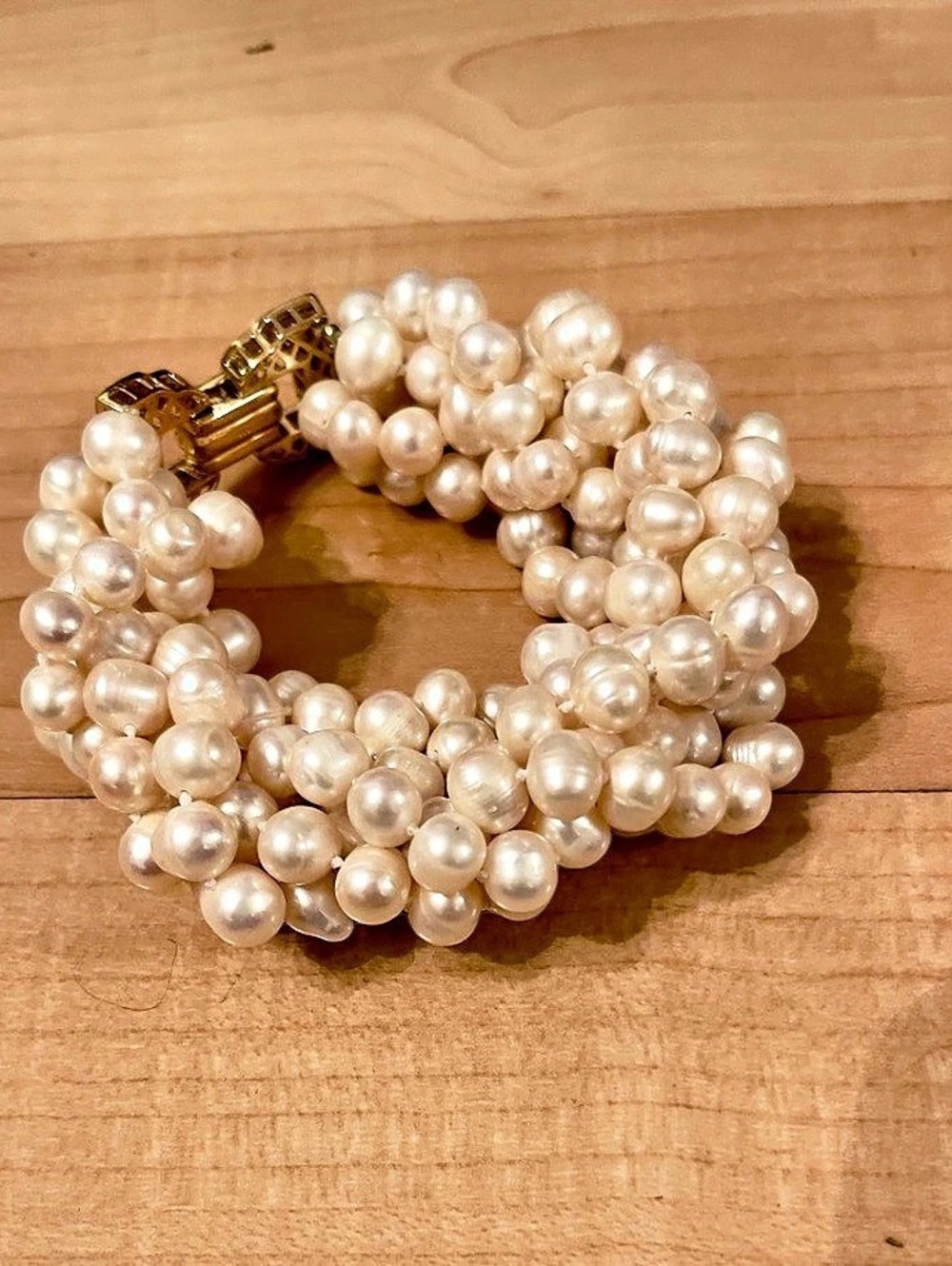 Pearl Cluster Bracelet in White & Gold Like New
